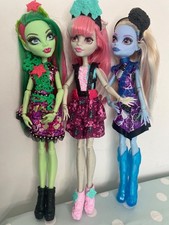 Monster High dolls Venus