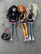 3 Monster High Dolls