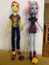 monster high dolls Abbey